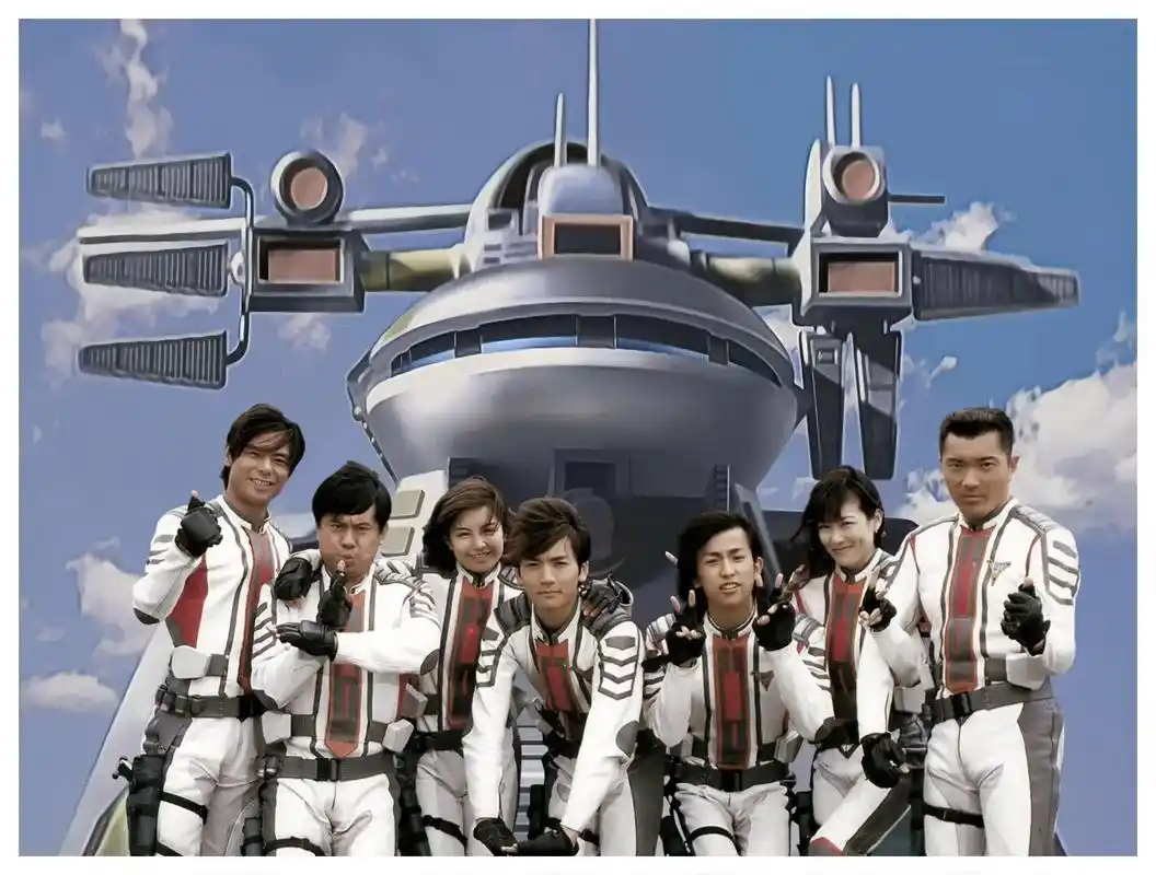 胜利队/guts全员大结局合照!  利用蓝幕原图处理而成,无 - 抖音