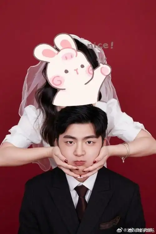 王俊凯吉他#刘志宏老婆在评论里否认了刘志宏在时代峰峻当练习生时期