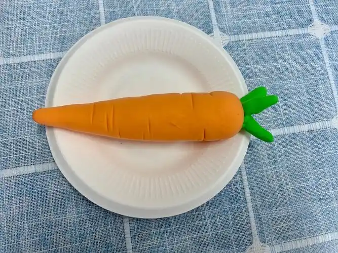 艺术领域活动——手工《胡萝卜》