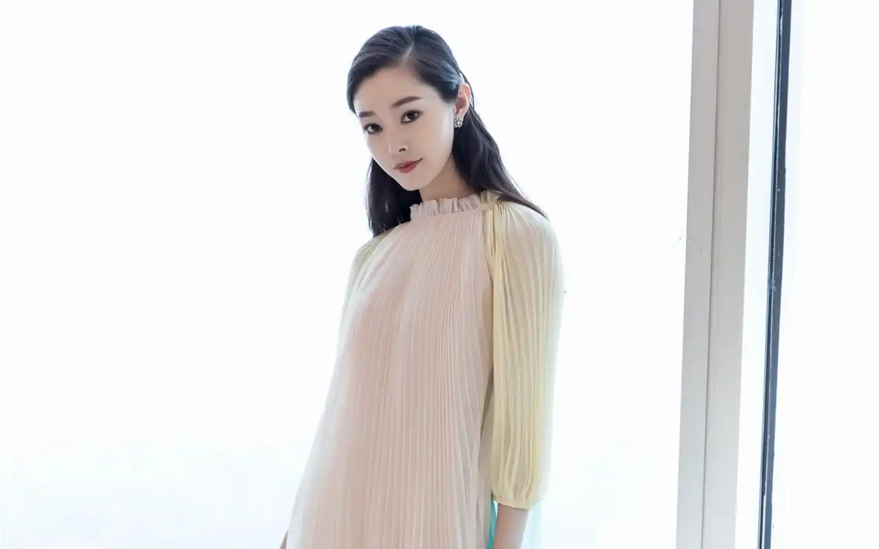 宋轶仙气十足写真桌面壁纸