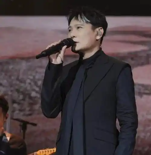 「乐评」痴心绝对-张信哲《爱如潮水》_李宗盛_自已_故事