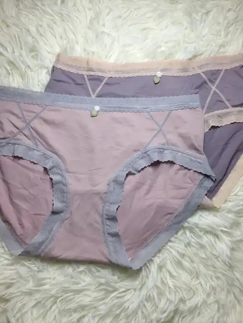 现在的女生内裤都这么可爱了