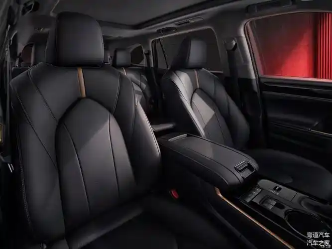 2024新款丰田汉兰达即将上市,合资7座suv全方面升级,智能化提升