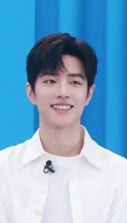 肖战安热沙品牌代言人##肖战动图##肖战壁纸