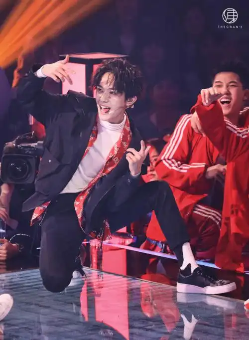 易烊千玺 #tfboys 优酷综艺这就是街舞 高清 帅气 可爱