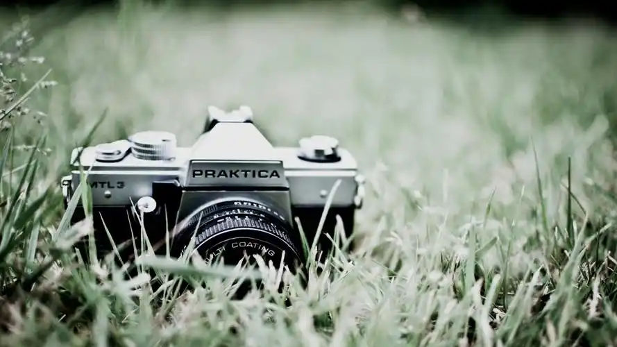 让人"难过"的qq空间说说,句句心痛入骨,适合00后读一读