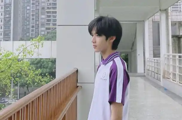 时代少年团刘耀文家境怎么样个人资料刘耀文几岁身高体重原名是什么