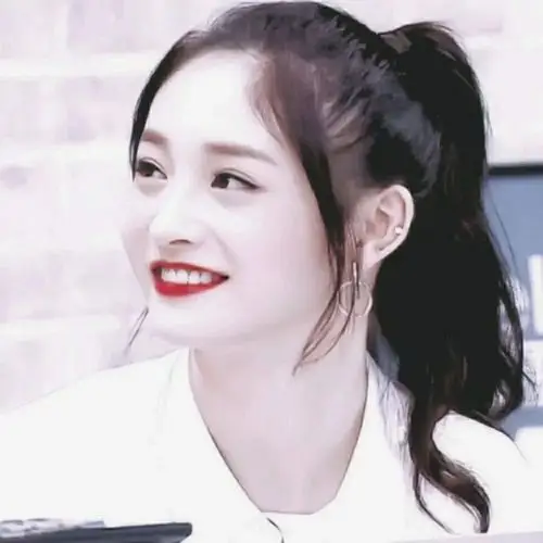 zhsiwod  3月7日 17:13   关注  优质 仙气 女生头像 周洁琼