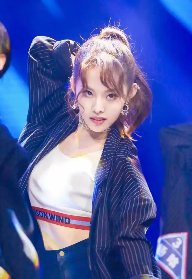 创造101王婷控诉极创引力 被指责风格像"绿茶"