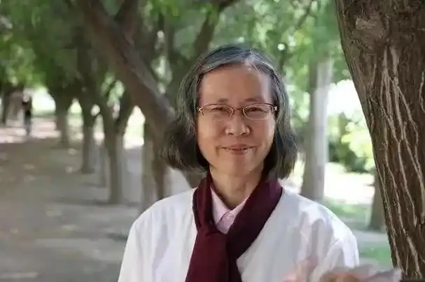 中国女作家残雪憾失诺奖!但比莫言还牛的她到底什么来头?