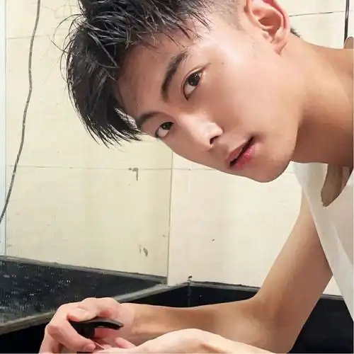 男生如何快速变白变帅气