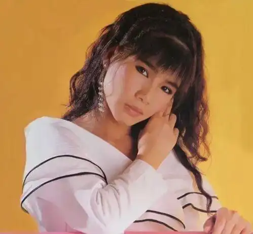 韩宝仪近况,生活…工作,学习等情况,生活照片百度百科中已经有韩宝仪