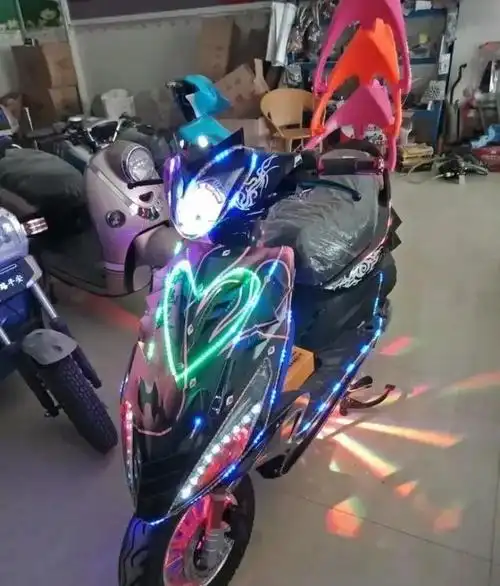 改装的"鬼火"摩托车