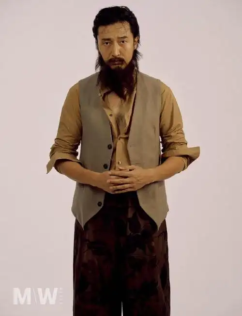 王传君复古野性大片##王传君野性叔感##秋日有fun