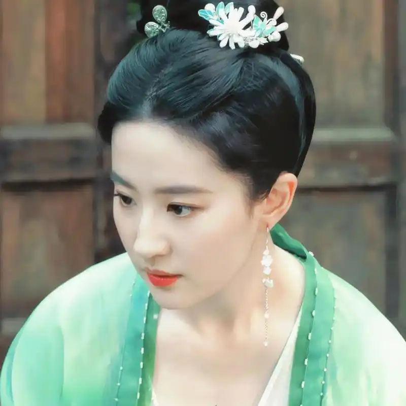 综合对比一下,刘亦菲还是古装最漂亮