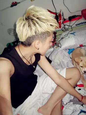 非主流帅哥的个性自拍(2)