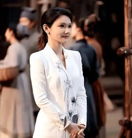 原创央视穷鬼龙洋没车没房择偶标准高到离谱现在怎么样了