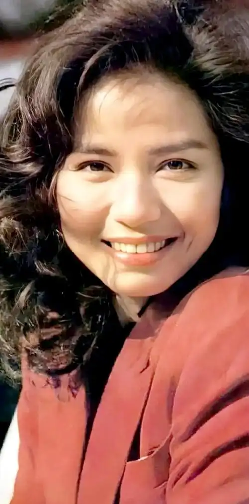 钟楚红优雅迷人魅力无限的写真照