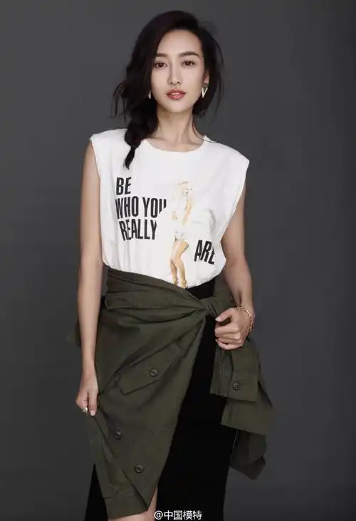 美女明星王鸥性感帅气写真图片