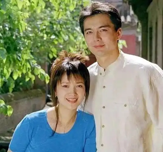 回顾许亚军我结四次婚并不是因为我花心只是对婚姻负责任