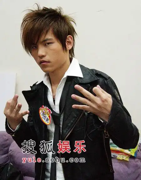 周展翅vs周杰伦