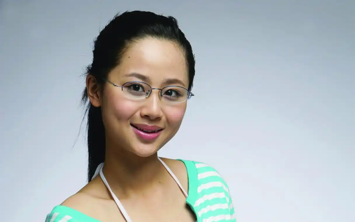 关晓彤,杨紫如何像艾玛·沃特森一样成功转型