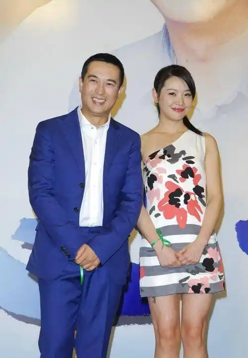 王维维,1985年出生于上海,从小生长在富裕家庭的她,生活条件非常的