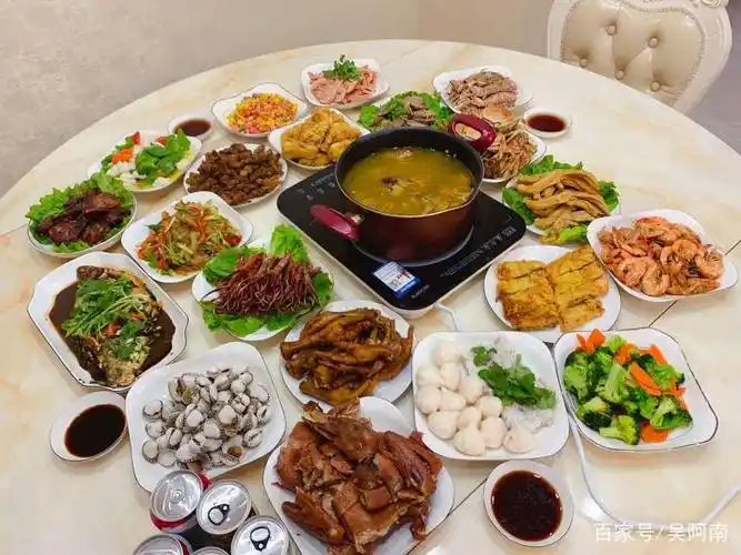 4组家庭元宵节晚餐,你最喜欢哪一家?看得出谁家最穷吗?