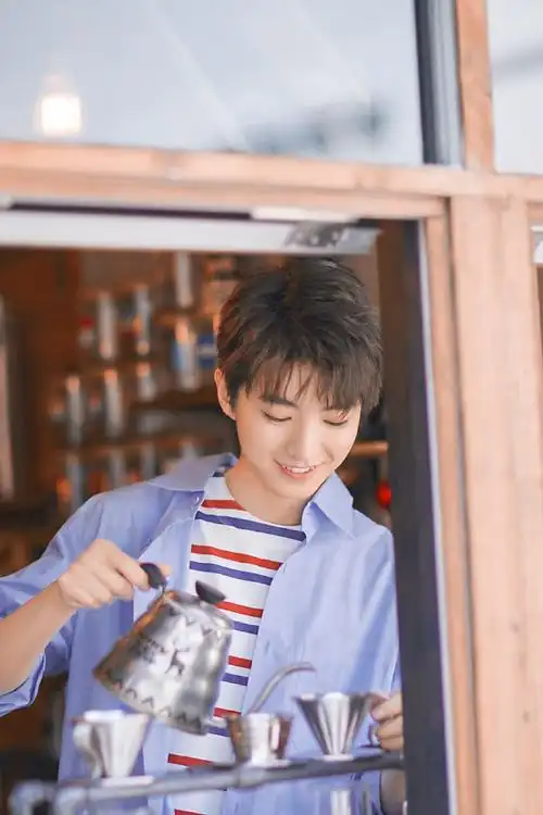 王俊凯少年感yyds一切美好的词都能在小凯身上体现啊@tfboys-王俊凯