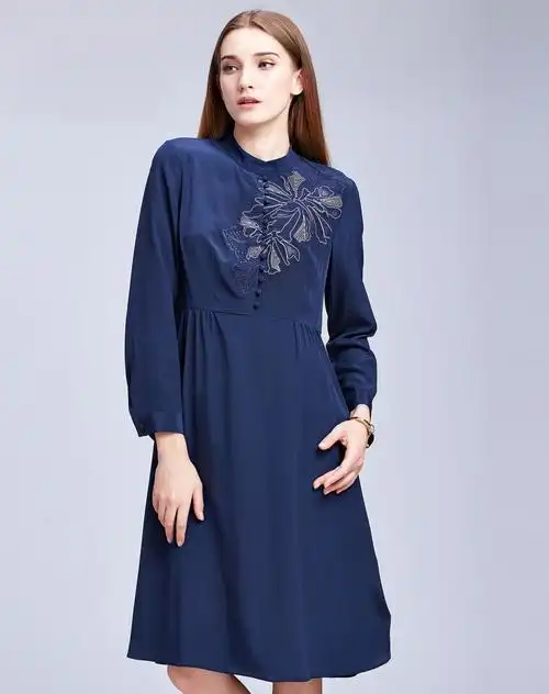 女款深藏青色真丝连衣裙