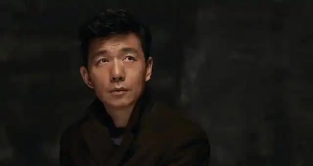 《士兵突击》被人所知,王宝强张译成影帝,邢佳栋为什么不红呢?