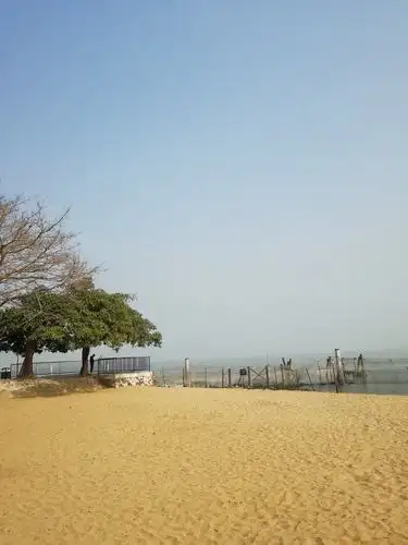 美丽的滨海沙滩