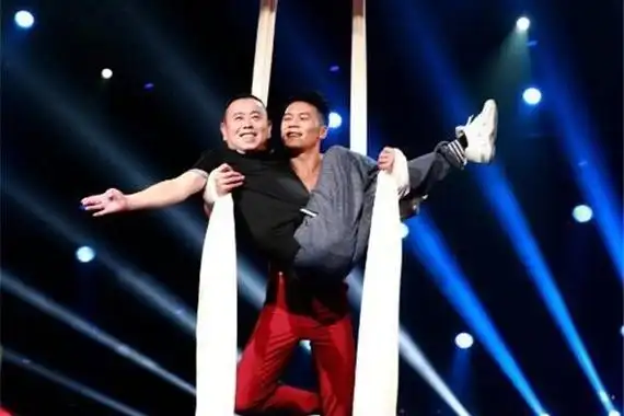 潘长江简直身高1米5 是他自嘲的一种办法