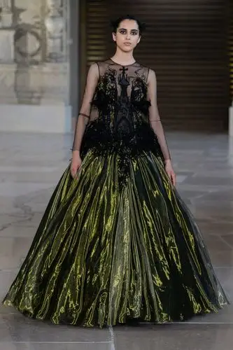 郭培 中国 北京 走秀(runway) 2018/19秋冬高级定制 女装 晚礼服裙