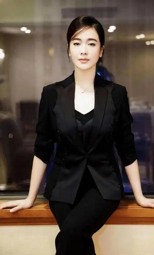 左小青高清写真17_网易订阅