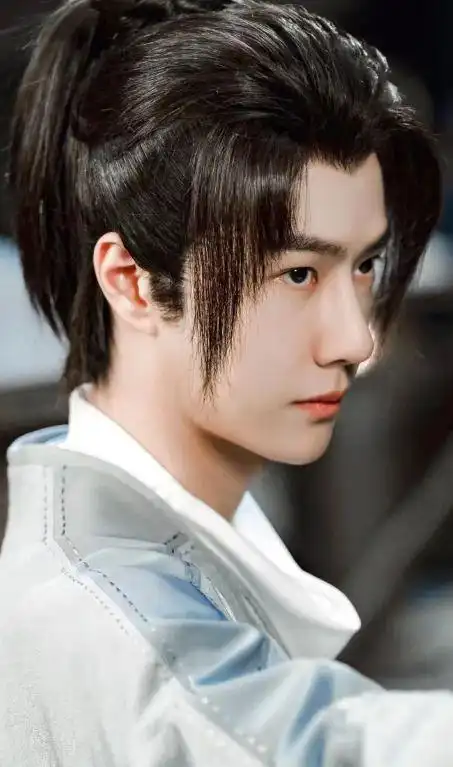 王一博古装剧惊鸿一瞥,三部古装剧,这部剧扮相最差_网易订阅