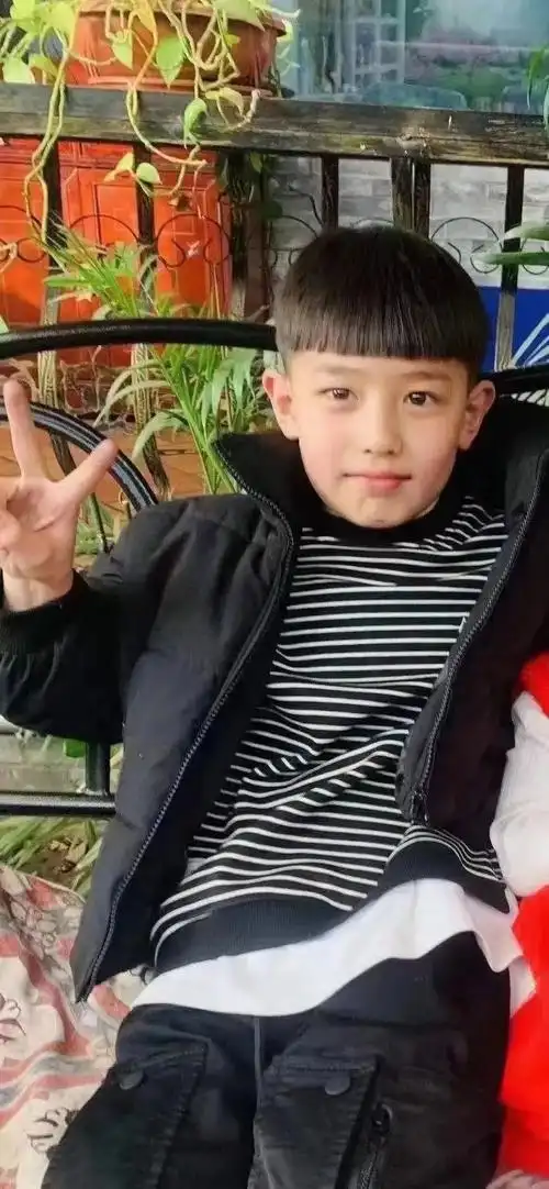 紧急寻人!西宁谁见过这个8岁男孩?