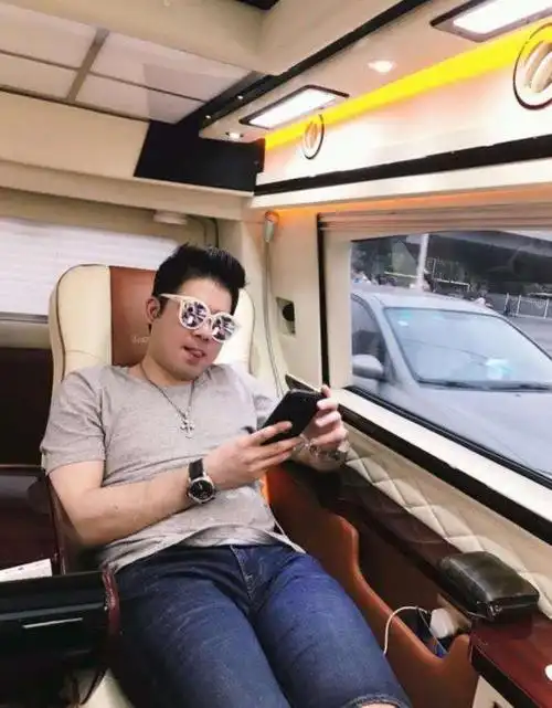 王子文隐婚儿子生父身份曝光,疑是富二代男演员刘丰源