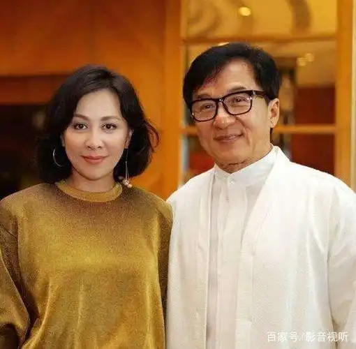 郑裕玲,曾在1990年与成龙拍摄《飞鹰计划》传出绯闻.