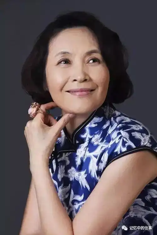 【老照片】《八十年代电影演员——宋晓英》-记忆中的往事-八卦帝