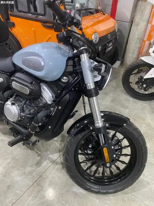 奔达金吉拉300准新车非闪300