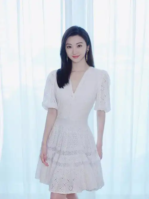 景甜同款maje白色蕾丝裙官网2200多好贵