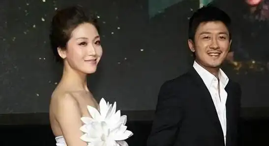 林雨申亲妈是导演干妈是导演20年都捧不红却在改名后火了