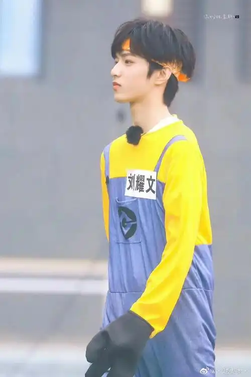 不同时期的发带刘耀文!#全员加速中