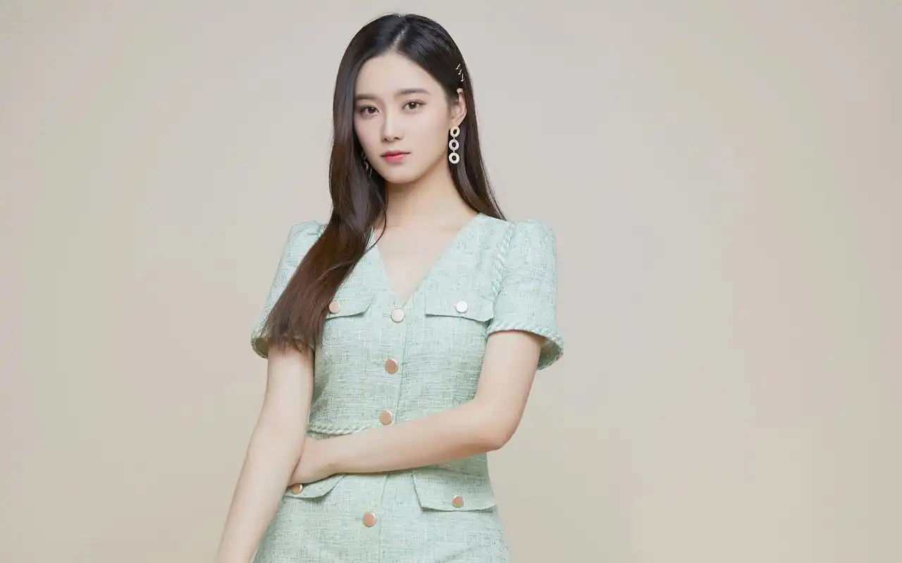 徐艺洋夏日清新高清桌面壁纸