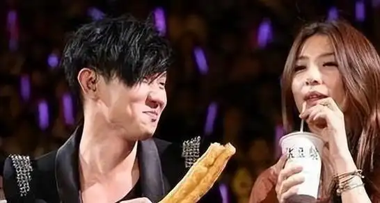 hebe田馥甄或许早就知道,林俊杰根本就不是一个"纯情大男孩"