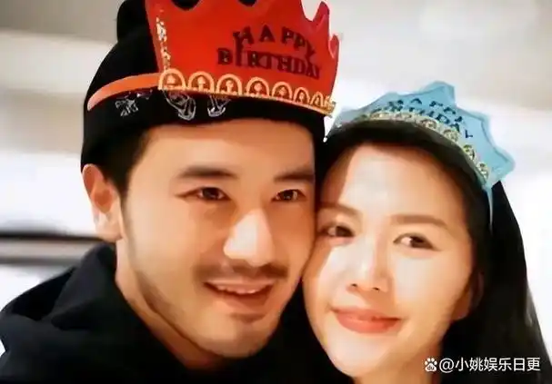 陈亦飞,40岁仍魅力不减,与谭维维恩爱无子女,生活美满