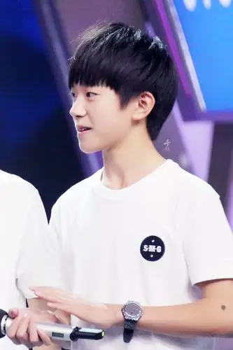 tfboys# #易烊千玺# #tfboys易烊千玺# 易烊千玺,十年之约.