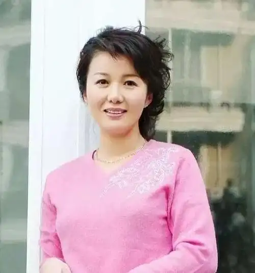 杜志国的三妻一子:老婆个个赛西施,儿子杜淳烂情史._杨丽