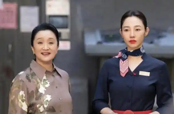 杨昆:年轻时选丁克自在,61岁无儿女每月靠2500生活,今后悔吗?